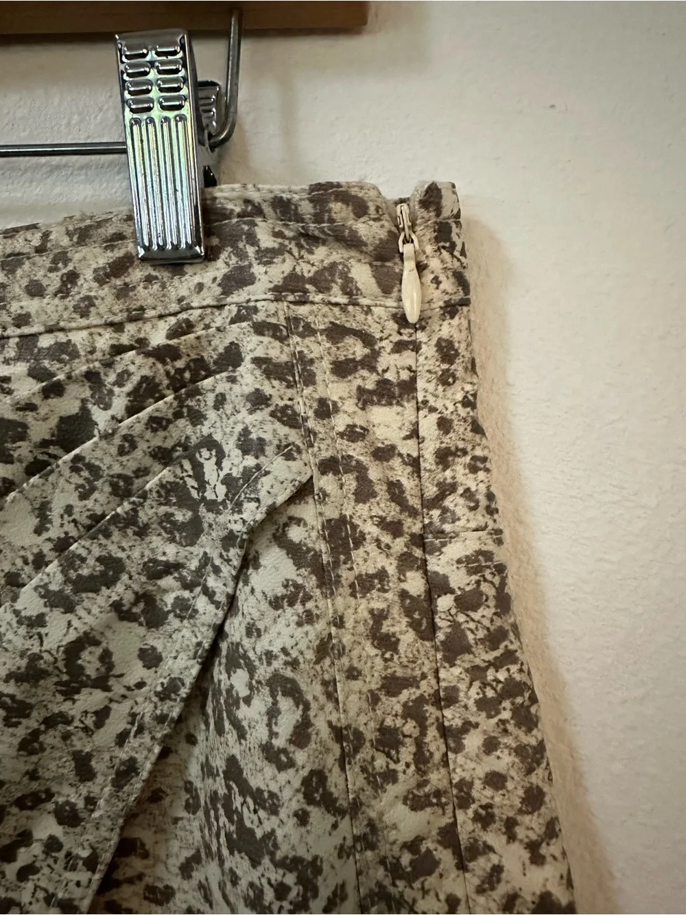 Free People Skirt Size 2 Fake Out Leopard Print Faux Leather Light Combo